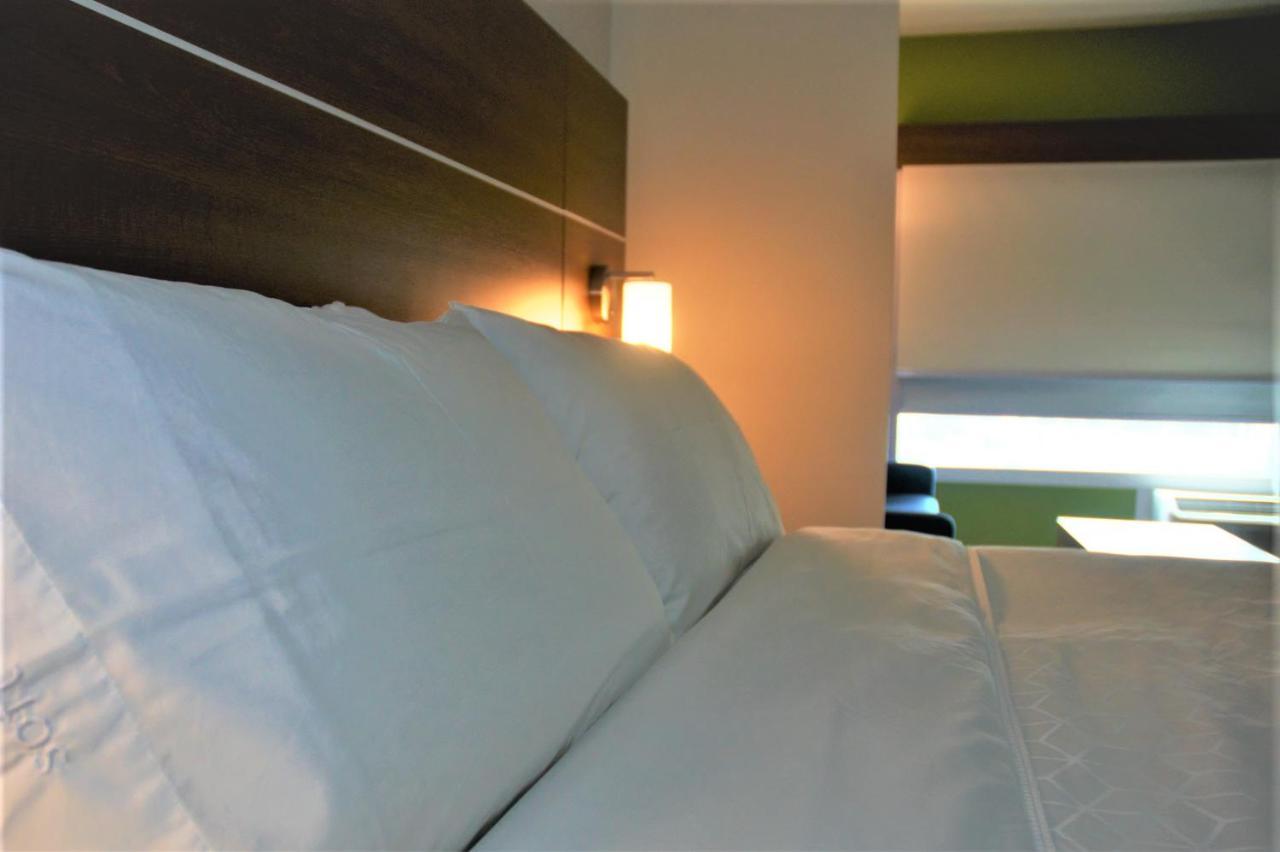 Holiday Inn Express & Suites - Edmonton Sw - Windermere By Ihg Dış mekan fotoğraf