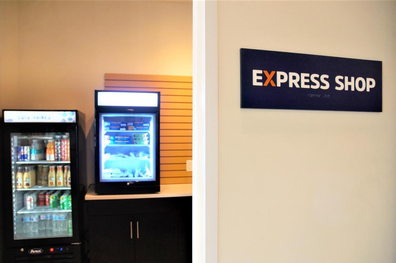 Holiday Inn Express & Suites - Edmonton Sw - Windermere By Ihg Dış mekan fotoğraf