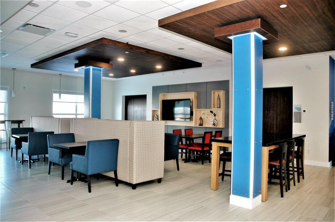 Holiday Inn Express & Suites - Edmonton Sw - Windermere By Ihg Dış mekan fotoğraf