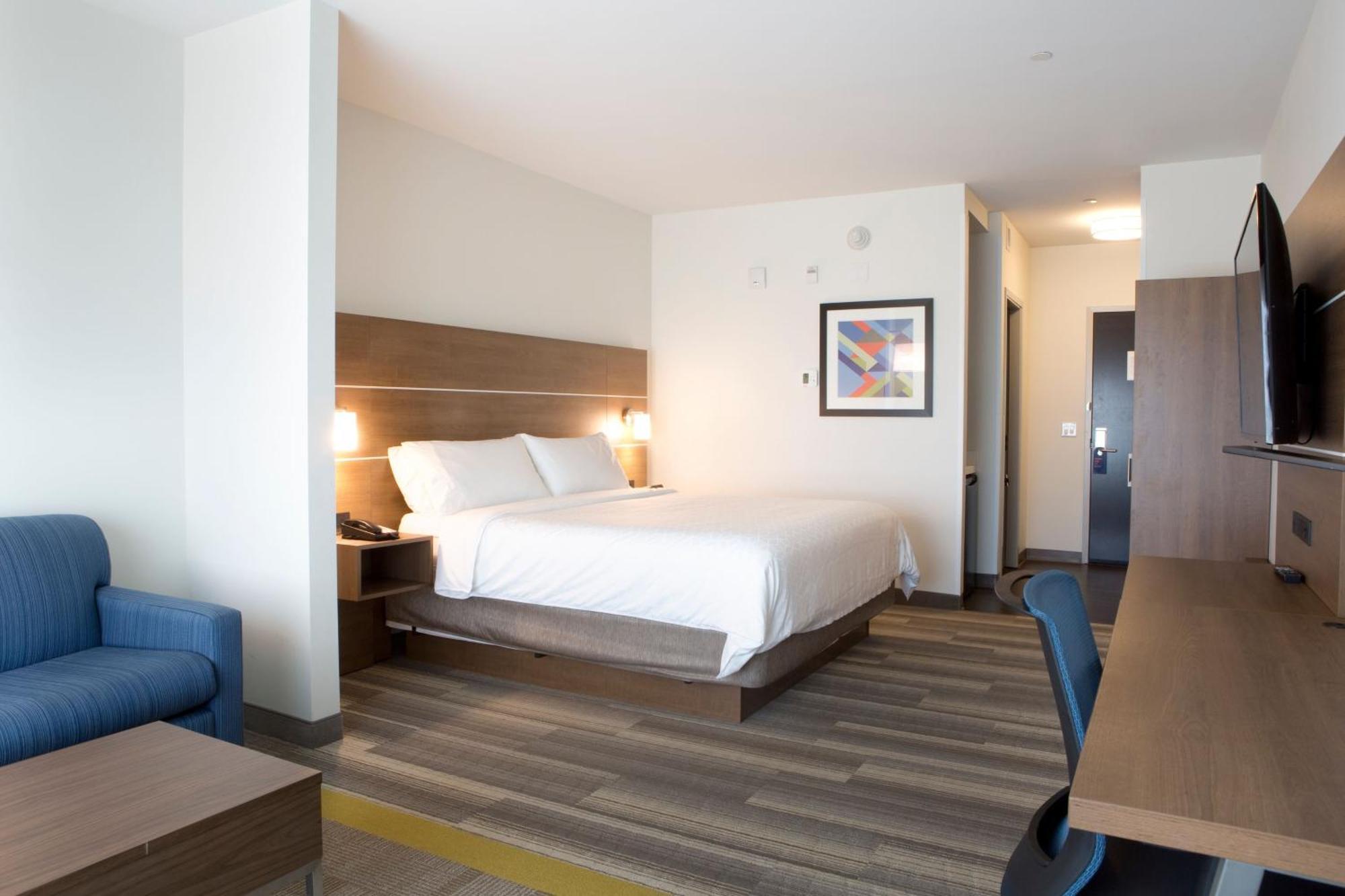 Holiday Inn Express & Suites - Edmonton Sw - Windermere By Ihg Dış mekan fotoğraf