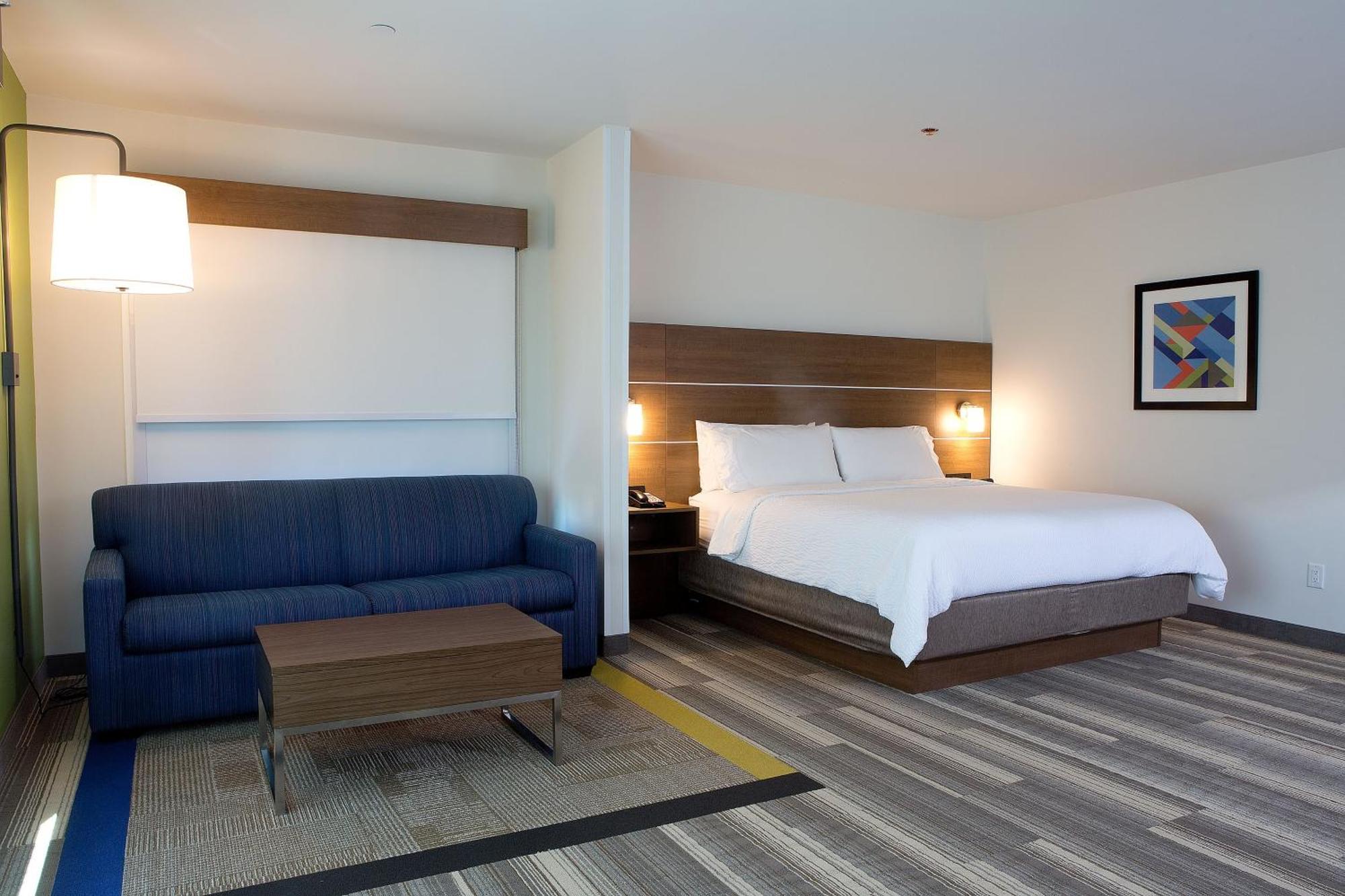 Holiday Inn Express & Suites - Edmonton Sw - Windermere By Ihg Dış mekan fotoğraf