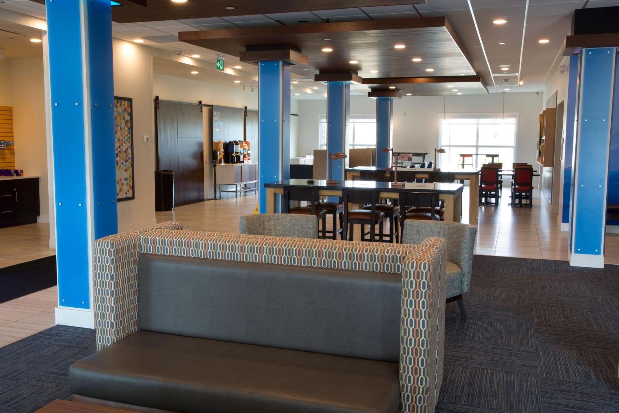 Holiday Inn Express & Suites - Edmonton Sw - Windermere By Ihg Dış mekan fotoğraf